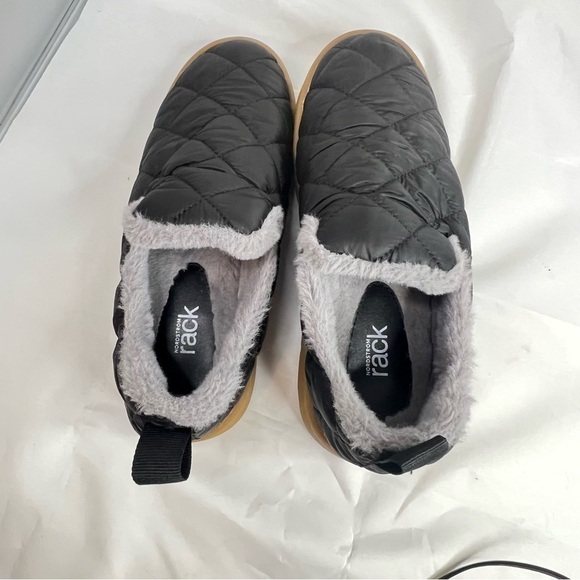 Nordstrom Rack Quilted Black Slippers - Picture 5 of 8